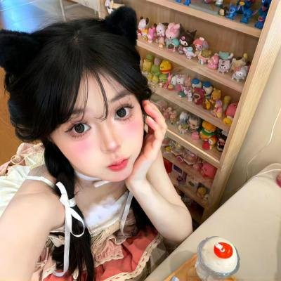 粉红火鹤的神秘凝视